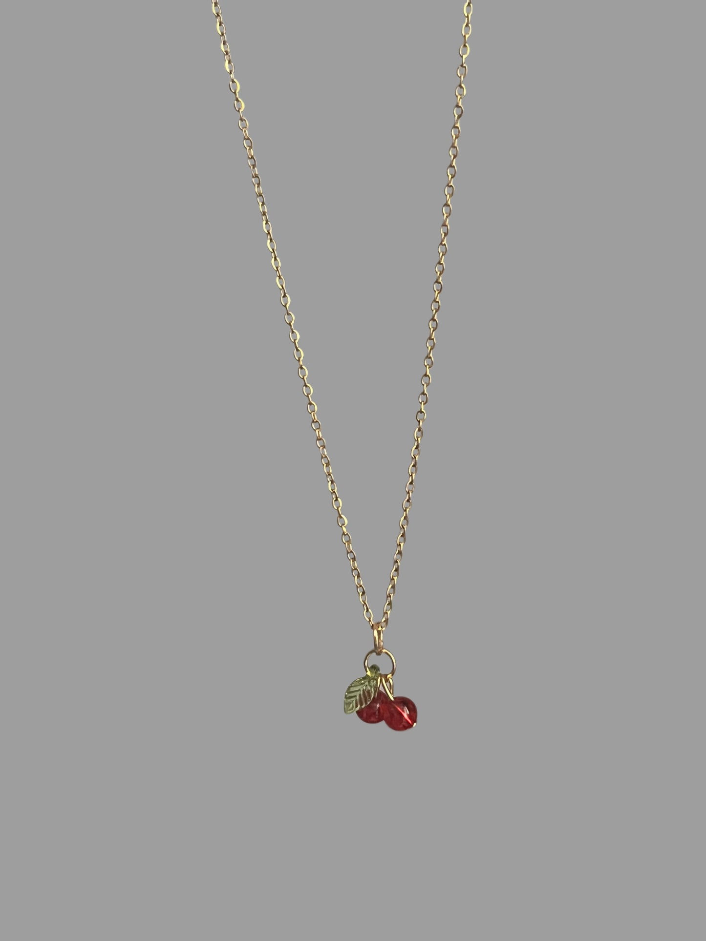Collier cerise