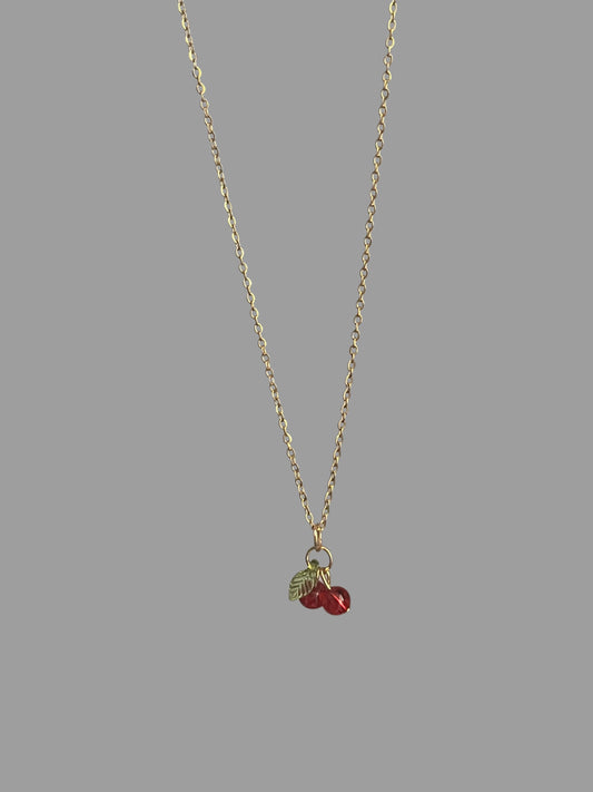 Collier cerise